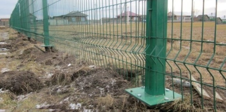 Купить сваи для ограждения от производителя в Медногорске от 1388 руб: низкая цена, быстрая установка